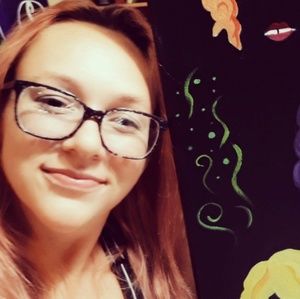 Meet your Posher, Krissy